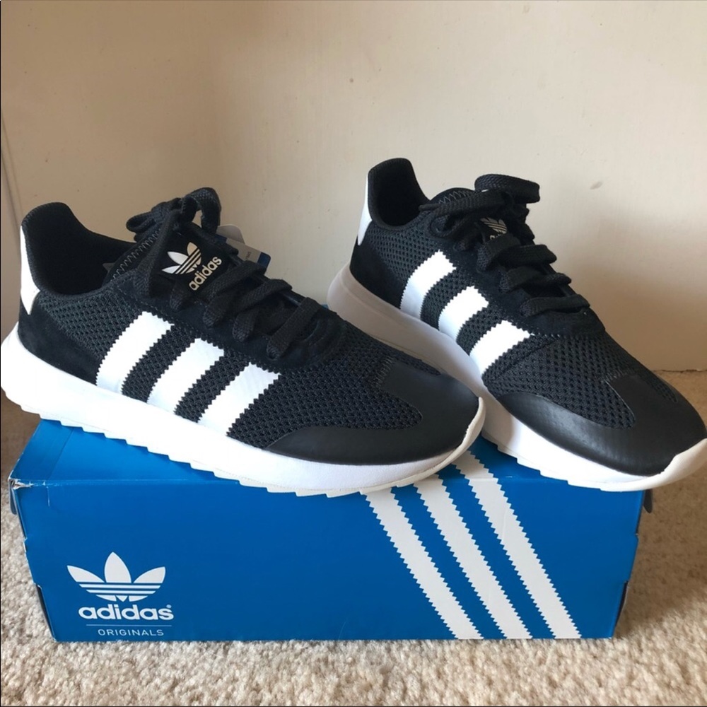 Adidas origainals flashback black & white sneaker - Picture 6 of 7